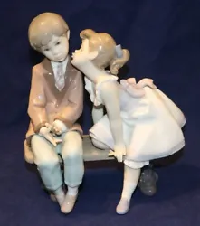 Girl Kissing Boy. 10th Anniversary LSC. Excellent pre-owned condition. No chip, cracks or dings. Very clean from a...