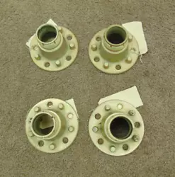 These arefour reproduction knock off wheel hub adaptors that fit1964 1965 1966 Chevrolet Corvette. Thesefour...