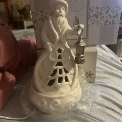 The ceramic Old World Santa design in white color is perfect for Christmas occasion. Add a festive touch to any room...