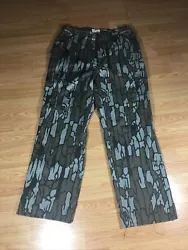 Vintage camouflage bow up pants size 32. Please see pictures for exact measurements and descriptions thank you for...