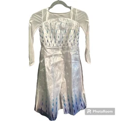 Does not inlude blue leggings. Only tunic/dress top with detachable cape pieces.