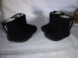 Great cute pair of black fur lined boots. I hope you and your family are safe. We need to beat this virus. God Bless...
