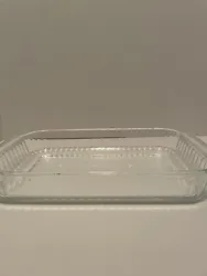 Up for sale is a vintage PYREX #233-S Clear Glass with RIBBED Sides Baking Casserole Dish. This dish is made in the USA...
