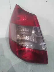 Feu arriere principal gauche (feux) RENAULT SCENIC 2 . Réf : 8200127704.