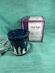 This Scentsy electric oil/wax warmer in a retired Nativity Silent Night design is perfect for adding a festive touch to...