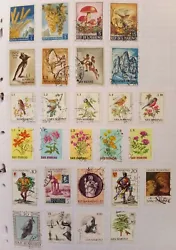 Collection De 59 Timbres Anciens San Marino Neuf Et Obl! Sous Album  Me demander pour plus de photos.  Certains timbres...