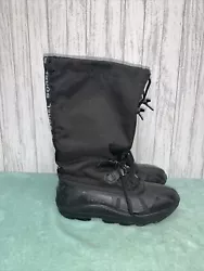 Youth Size 5 Sorel Black Winter Boots EUC. Please note there are 2 different shoe laces. A replacement pair is needed...