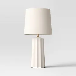 •Ceramic table lamp with drum shade •Vertical ribbed design •On/off switch for easy operation •Includes 1 LED...