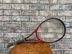 This racquet is in great shape but does need to be re-gripped.