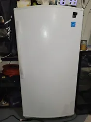 This Maytag upright freezer is a great addition to any home. With its ample storage space, you can easily store all of...