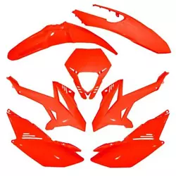 Kit carénage neuf adaptable sept pièces coloris rouge. SPO Moto Scooter. Compatible version Enduro et Motard. Vendu...