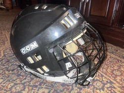 CCM Mens Hockey Mask - Full Face - Size Small - 15 Z262.2-M90 M-FM10 SR TYPE 1. Very good condition. Shows normal wears...
