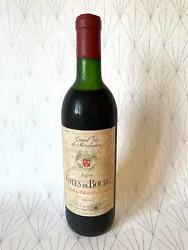 Une Bouteille CÔTES DE BOURG 1970 ~ grand VIN de BORDEAUX. appellation Côtes de Bourg contrôlée.
