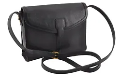 Item No. 3721G. Odor NO offensive odor to us. Style Shoulder bag. Accessory There is NO Item box and Dust bag. Pocket...