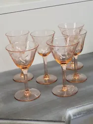 6 vintage glassware set. Pretty Pink, very good condition. Make a statement during your holiday entertainment.