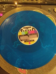 Vinyl HARD TEK. Vinyl hard tek, tribe, acide corps Galette 10 AURA EXISTER  fts 00.01  Écoute possible sur YT musique...