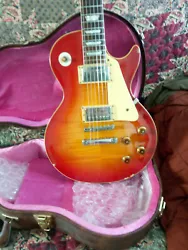 Cherry Sunburst finish. Up for grabs a1989 Greco LP Standard 59 model EG59-70 in very good condition. Would have said...