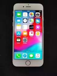 Apple iPhone 6 - 16 Go - Argent (Désimlocké).  Écran en état presque neuf (il était protégé avec un verre...