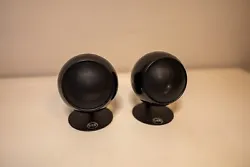 A pair of Orb Audio Mod1 speakers in gloss black. Other than that, both speakers work and sound great.