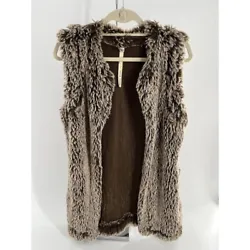 Uncle Frank Faux Fur Vest Brown Ladies Small BoutiqueGood preowned condition. Please review photos. Message with...