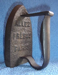Longueur: 155 mm.