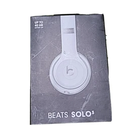 Excellent condition includes OEM accessories in like new condition. Retail box included.