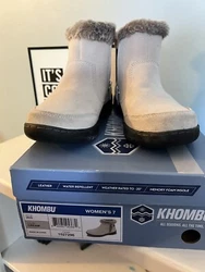 Khombu Iris Faux Fur Winter Snow All Weather Ankle Boots Iris Cream Size 7 New.