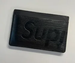Supreme X Louis Vuitton Black Leather Card Holder WalletHas small unnoticeable rip on one side as picturedOtherwise,...