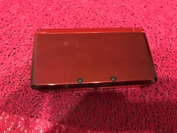 Bonjour je vends une console 3ds normal nintendo pour piece ou a repare sans chargeur. La console s allume en bleu 1...