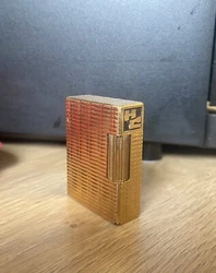 Ancien Briquet Dupont. En bon état Plaqué OrPlus de gaz