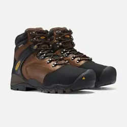 This comfortable, burly work boot delivers protection top to bottom, thanks to an internal metatarsal guard, steel toes...