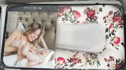 Brand NEW  NEVER OPENED Deluxe + DockATot with a floral print cover La Vie en Rose