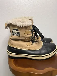 Sorel Tivoli II Womens Winter Snow Suede Short Boot NL1631-280 Size 8.5. Some small stains and wear around lace loops....