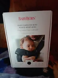 Baby Bjorn Carrier Mini - Black.