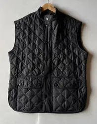 BNWT Barbour lowerdale quilted gilet/vest Sz Large black polyesterPlease review photos for measurements.Measurements...