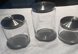 Set of 3 Glass Apothecary Jars with Lids, Bathroom Vanity Storage Organizer.
