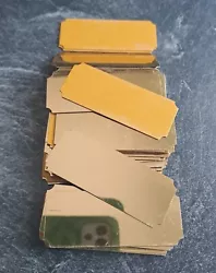Lot de 65 plaques à graver miroir or.