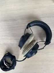 beyerdynamic DT 770 PRO 80 Ohm en noir. Casque de studio supra-auriculaire.. Je l’ai beaucoup utilisé, mais il est...