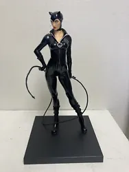 Kotobukiya Catwoman ArtFX+ 1/10 Statue DC Comics.  In excellent condition with two goggles in the box.