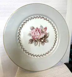 Beautiful Noritake Rosemont 10 in dinner plate.  Pink rose on white background with large ring of gray and gold...