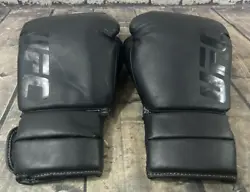 Get ready to take on your opponents with these official UFC training gloves. Designed for adult unisex fighters, these...