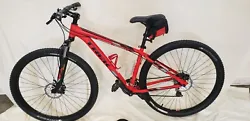 This TREK Marlin 5 Bicycle is a top-tier mountain bike that is perfect for all your outdoor adventures. It features a...