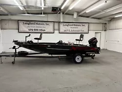 UP FOR SALE IS MY 1997 XPRESS H56S WITH ALL OF THESE OPTIONS BOAT RUNS AND DRIVES GREAT. 1997 EVINRUDE INTRUDER 115 HP....