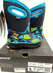 Bogs Classic. Monsters Boots. Blue/multi: monsters. size 7/23 EU states it is a toddler size. 8,9,13 - little kids (see...
