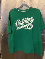T Shirt Mens celtics xxl.