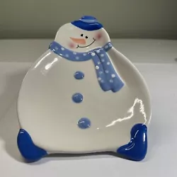 Snowman glass tray candy dish . No chips or cracks. See pictures for sizeIt is a shallow dish. (P3)