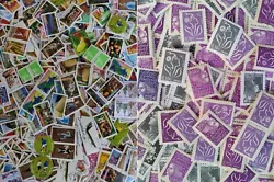 Il sagit dun lot de timbres neufs composé de Les timbres sont neufs non oblitérés, en parfait état.