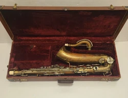 The body is very nice without the typical denting usually seen. The horn has only a shallow depression or two near the...