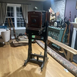 All cranks and knobs move. It’s ruffly 80-100 years old it’s in good condition for the age.