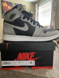 Good, used condition. Size 7Y (GS)